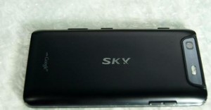 dien-thoai-sky-a760-gia-re (4)